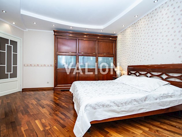 Без % продаж 2-кімнатної квартири, вул.Срібнокільська,1, м.Позняки.