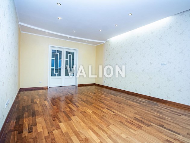 Без % продаж 2-кімнатної квартири, вул.Срібнокільська,1, м.Позняки.