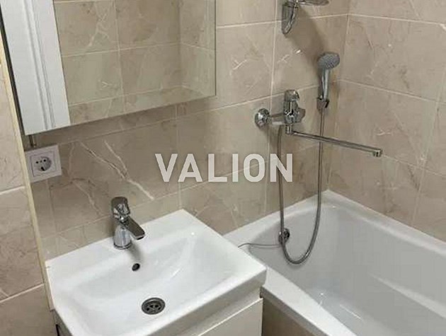 Продаж 3 кімнатной квартири в Шевченківському районі, вулиця Паркова – сирецька 10.