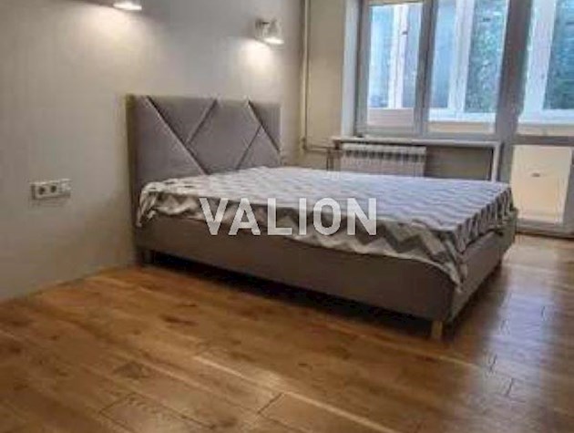 Продажа 3-к квартиры ул.Печенежская1/7 Шевченковский район