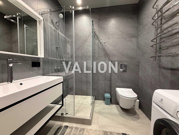 Продажа 1 комн. квартиры 53 кв.м., ЖК Manhatten City, пр.Берестейский 11