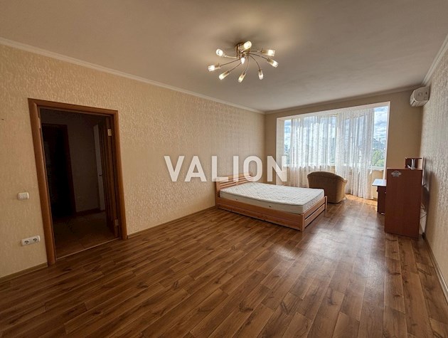 Продажа 1-к квартиры ул. Хмельницкая 10