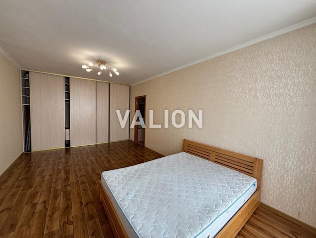 Продажа 1-к квартиры ул. Хмельницкая 10