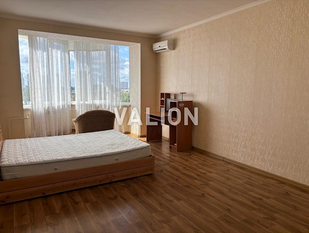 Продажа 1-к квартиры ул. Хмельницкая 10