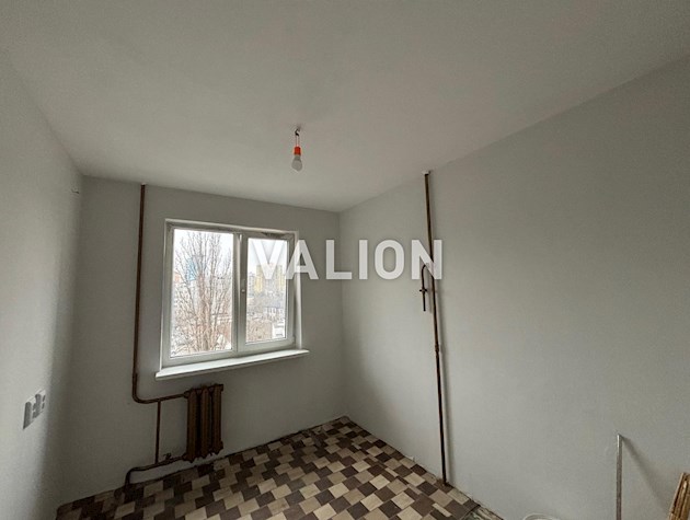 Продам 2 кімнатну квартиру в центрі на Пимоненка 12