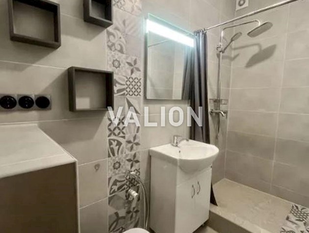 Продажа эксклюзивной 2-х уровневой 5-комнатной квартиры с зимним садом в самом центре и сердце Киева – на Подоле, ул. Нижний Вал 27/29, рядом с метро Контрактовая площадь в премиальном ЖК Подол прести