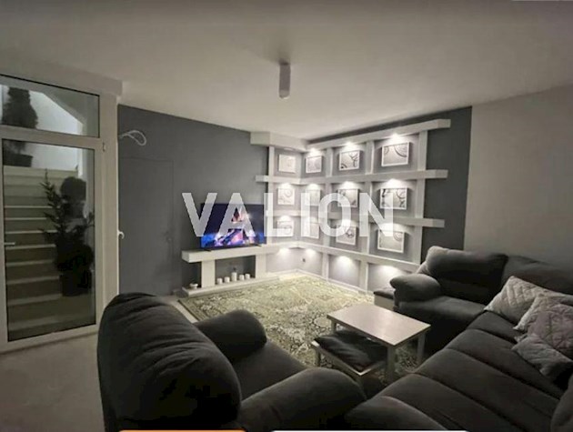 Продажа эксклюзивной 2-х уровневой 5-комнатной квартиры с зимним садом в самом центре и сердце Киева – на Подоле, ул. Нижний Вал 27/29, рядом с метро Контрактовая площадь в премиальном ЖК Подол прести