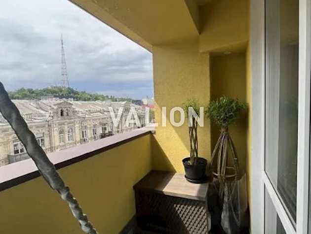 Продажа эксклюзивной 2-х уровневой 5-комнатной квартиры с зимним садом в самом центре и сердце Киева – на Подоле, ул. Нижний Вал 27/29, рядом с метро Контрактовая площадь в премиальном ЖК Подол прести