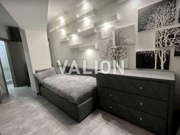 Продажа эксклюзивной 2-х уровневой 5-комнатной квартиры с зимним садом в самом центре и сердце Киева – на Подоле, ул. Нижний Вал 27/29, рядом с метро Контрактовая площадь в премиальном ЖК Подол прести