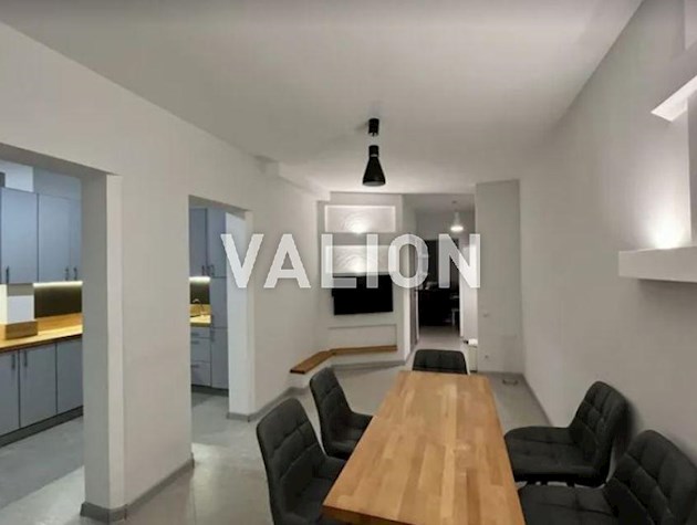 Продажа эксклюзивной 2-х уровневой 5-комнатной квартиры с зимним садом в самом центре и сердце Киева – на Подоле, ул. Нижний Вал 27/29, рядом с метро Контрактовая площадь в премиальном ЖК Подол прести