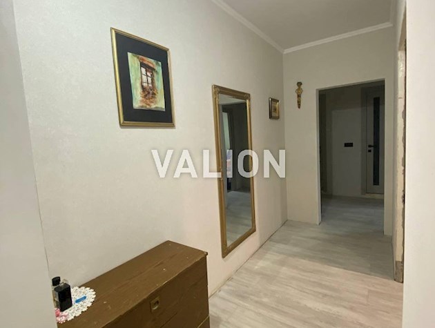 Продажа 3-к квартиры ул. Каштановая 8