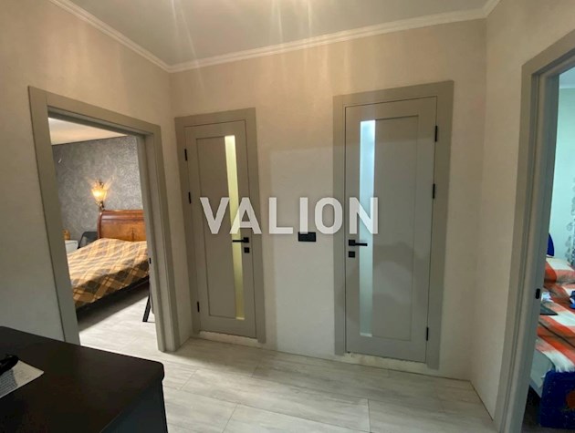 Продажа 3-к квартиры ул. Каштановая 8