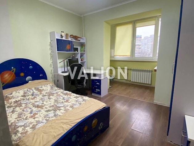 Продажа 3-к квартиры ул. Каштановая 8