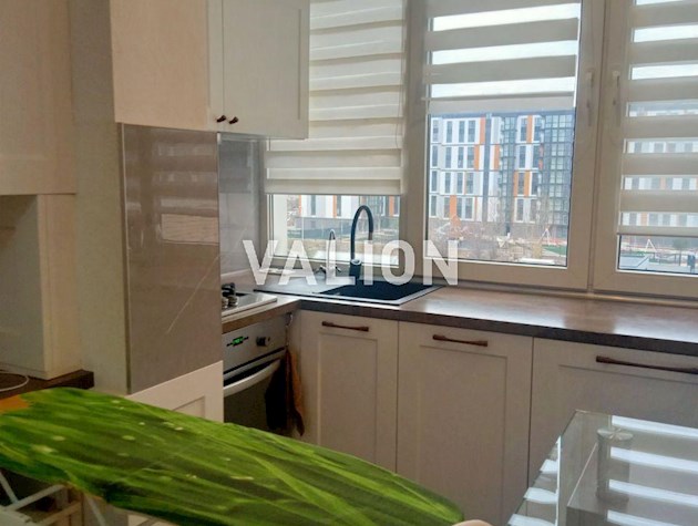 Продажа 2-комнатной квартиры с ремонтом в г. Вишневое, ул. Европейская, 34б