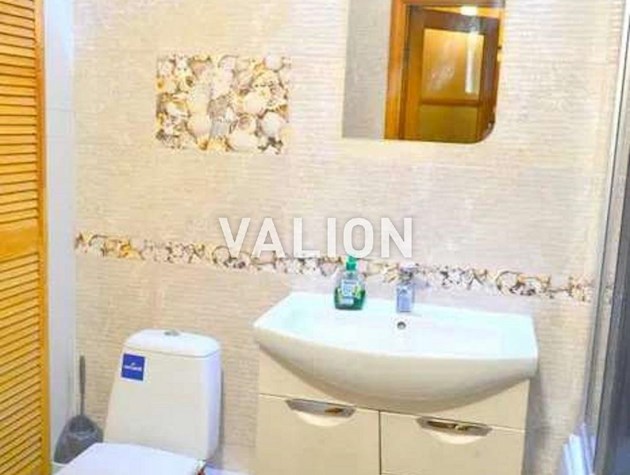 Продам 1-кімнатну квартиру по вул.Драгоманова, 2а Дарницький район