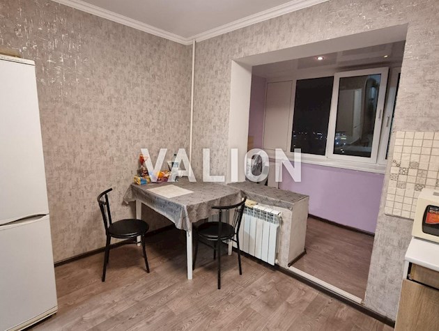 Продам уютную 1-к квартиру с ремонтом возле озера, ул. Радужная, 29.