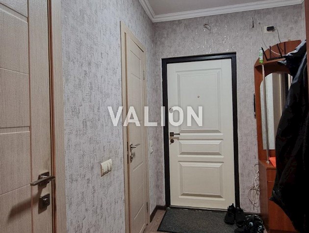 Продам уютную 1-к квартиру с ремонтом возле озера, ул. Радужная, 29.