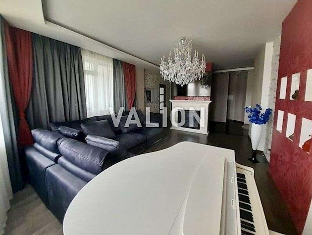 Продажа 3-к квартиры Голосеевский район, ул. Соперная-Слободская 10