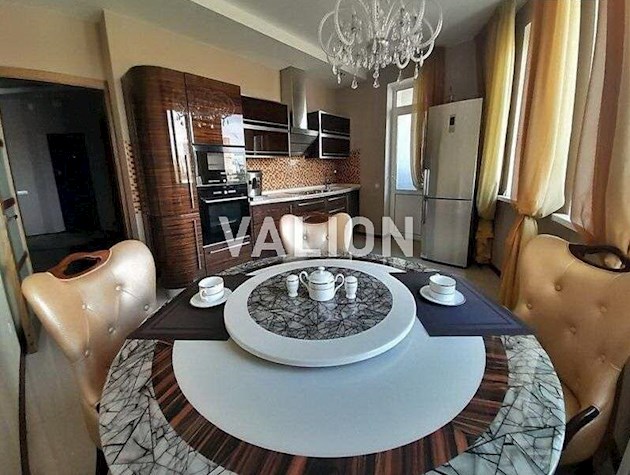 Продажа 3-к квартиры Голосеевский район, ул. Соперная-Слободская 10