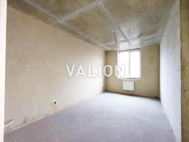 Свет не выключают. Продажа большой и просторной 2-к квартиры на 103 м2, ул. Саперно-Слободская, 22 рядом с метро Выдубичи и Демеевская.