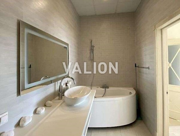 Продажа 3-комнатной квартиры по ул.Хоткевича Гната (Красногвардейская), 8