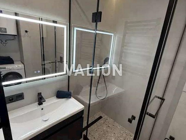 Продаж 1-к квартири вул. Родини Крістерів 14