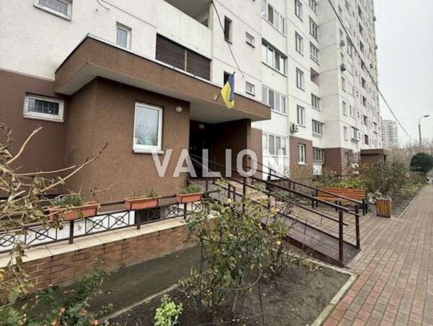 Продажа 3-к квартиры ул. Урловская 38а