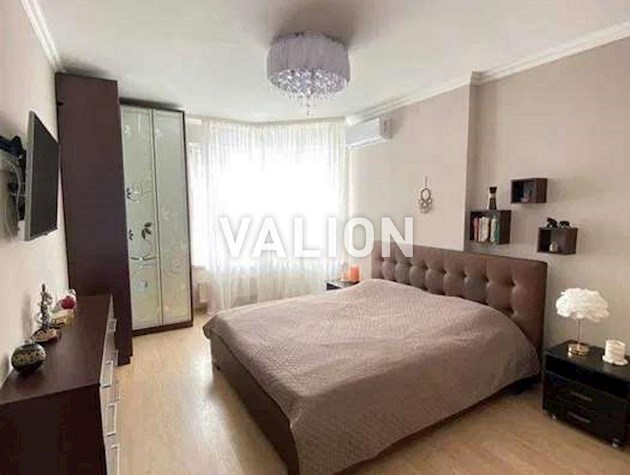 Продажа 3-к квартиры ул. Александра Мишуги 2