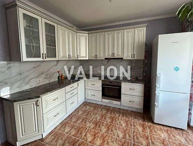 Продаж 2-к квартири вул. Олени Пчілки 2а