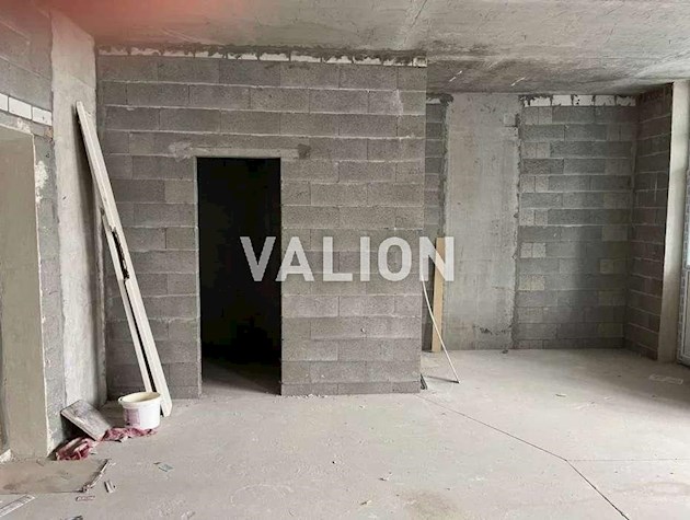 Продаж 3-к квартири вул. Урлівська 23б