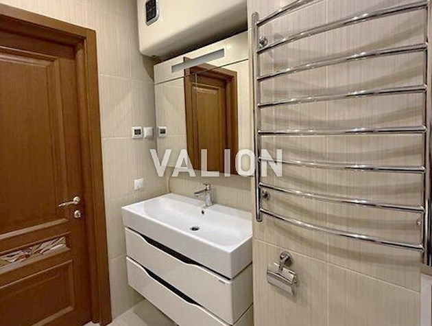 Продается 3-х комнатная квартира на ул. Мейтуса, 4А, Голосеевский район.