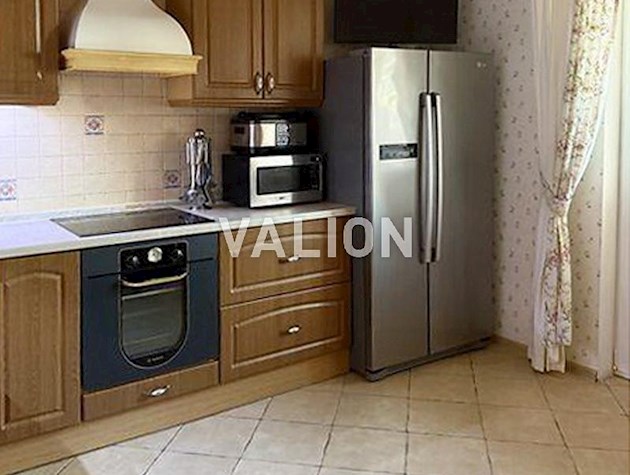 Продается 3-х комнатная квартира на ул. Мейтуса, 4А, Голосеевский район.