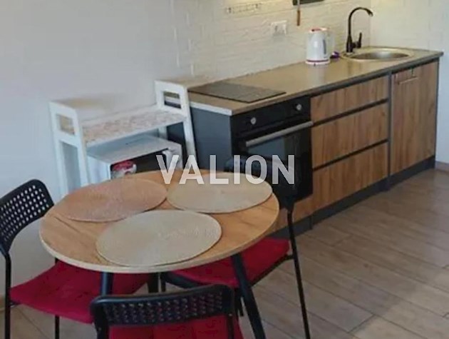 Продаж 2-к квартири Харківське шосе 19б