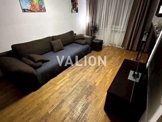 Продається 3-х кімнатна квартира вул.Неходи Івана, 5