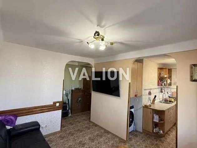 Продажа трехкомнатной квартиры с ремонтом, Киев, левый берег, Днепровский район, массив Березняки, по проспекту Тычины,