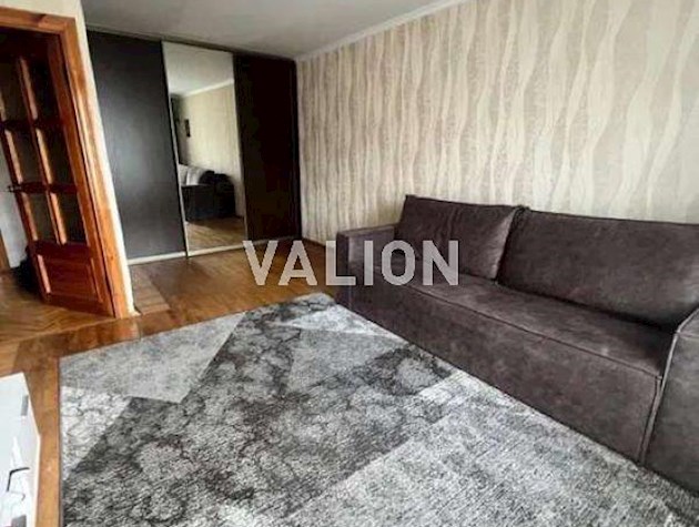 Продажа 1-к квартиры ул. Махова 5