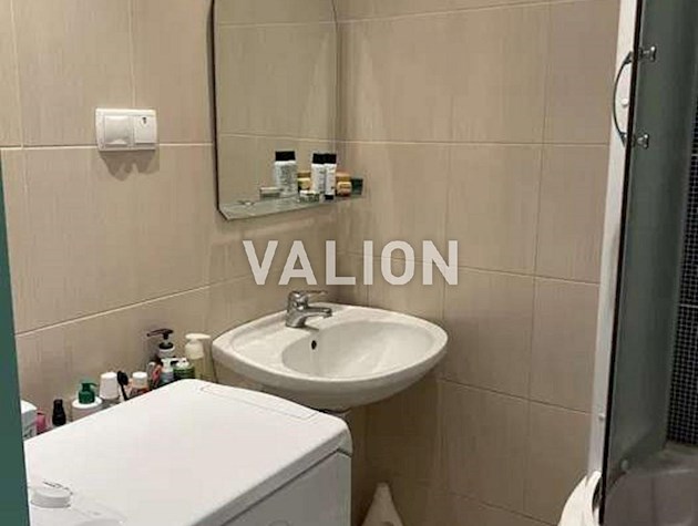 Продаж 1-к квартири вул. Анни Ахматової 33