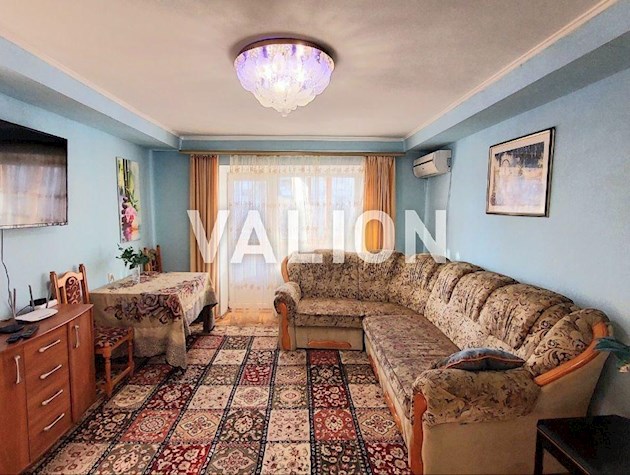 Продаж 4-х кімнатної квартири поряд з м. Печерська Л.Українки, 9