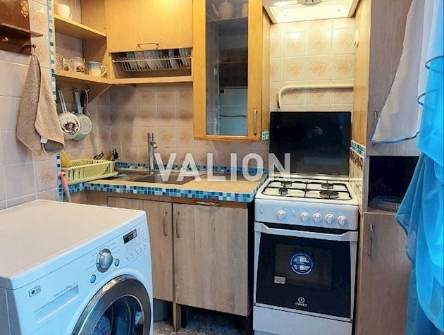 Продаж 4-х кімнатної квартири поряд з м. Печерська Л.Українки, 9