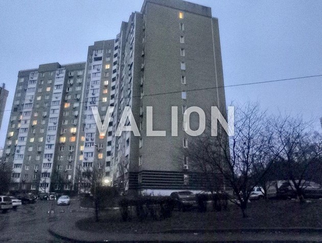 Без%. Продаж 3 к. кв. вул.Машинобудівна 21, метро Шулявська