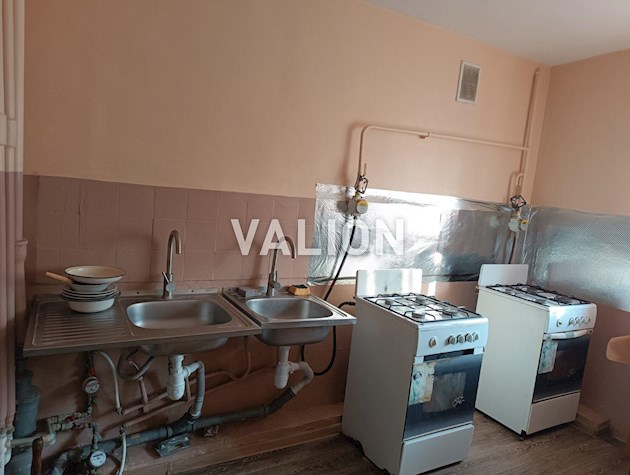 Продажа 2 комнатной квартиры в общежитии проспект Голосеевский 17б