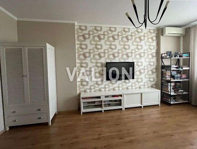 Продаж 2-к квартири просп. Науки 30