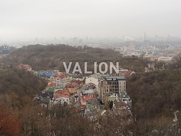 Продається 1 кімн квартира на Великій Житомирській 16, 6 поверх, елітна локація.