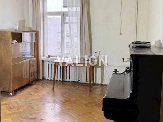 Продаж 2-к квартири вул. Василя Тютюнника 32