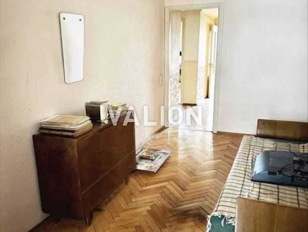 Продаж 2-к квартири вул. Василя Тютюнника 32