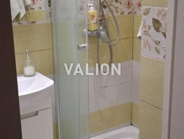 Продаж 1-к квартири вул. Залізнична 32