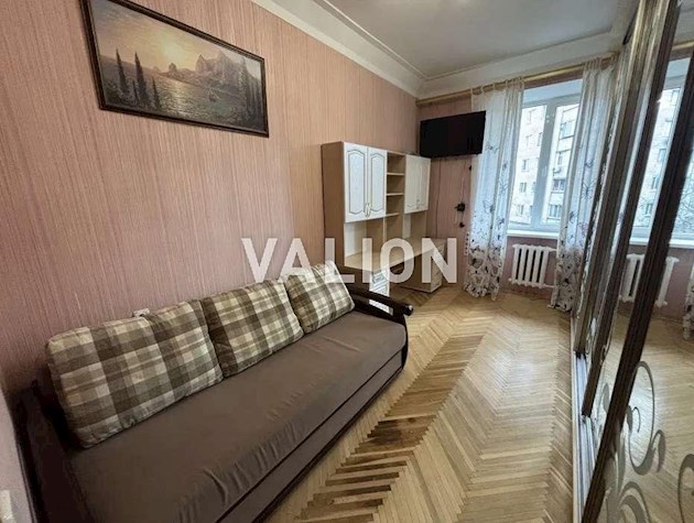 Продаж 2-кімнатної квартири на вул.Героїв Оборони, 3