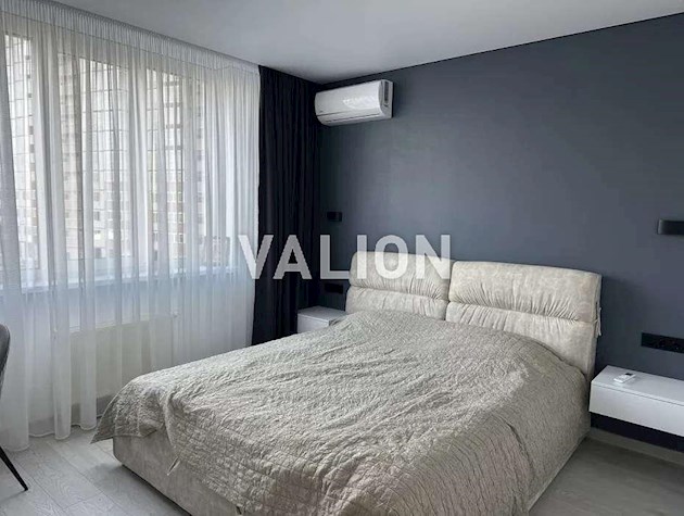 Продам 3-кімнатну квартиру в ЖК Теремки, вул. Заболотного, 3