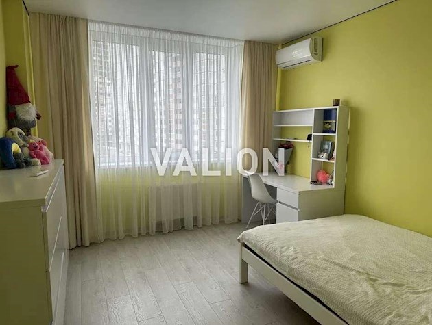 Продам 3-кімнатну квартиру в ЖК Теремки, вул. Заболотного, 3