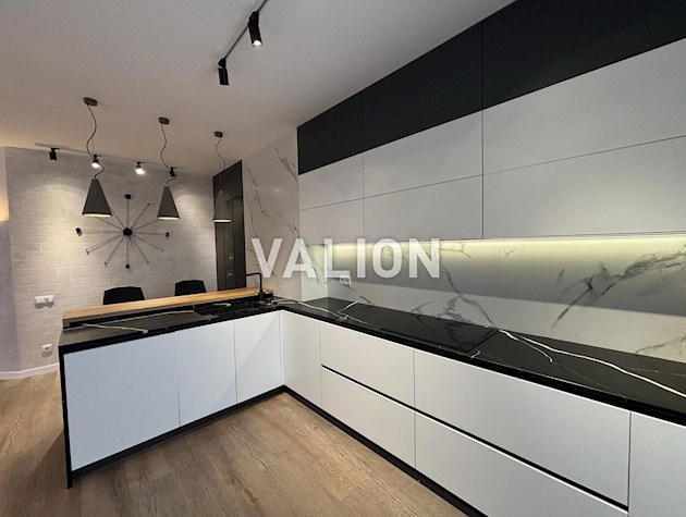 Продам 4 комнатную квартиру в ЖК бизнес-класса Adamant